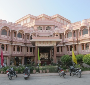 hotel2