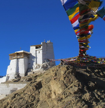 trekking